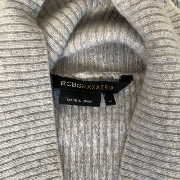 BCBGMazaria Gray cashmere sweater - Picture 6 of 9
